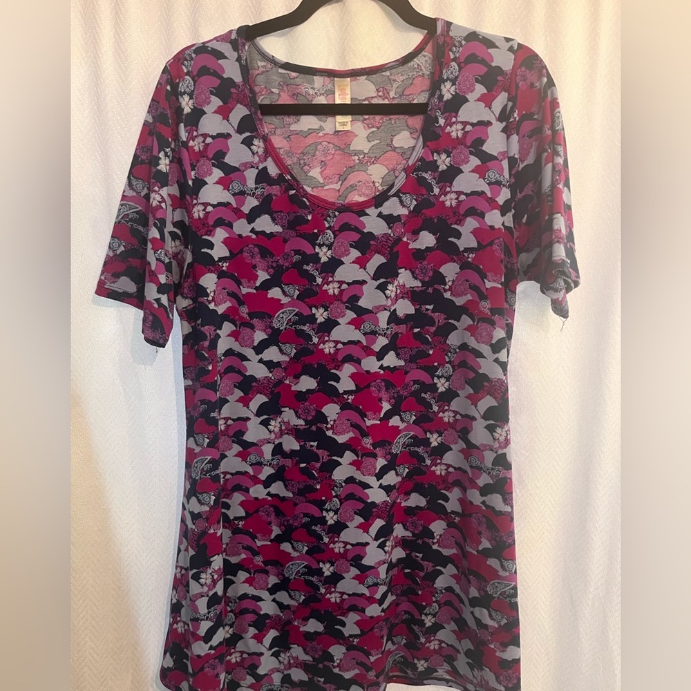 LuLaRoe T-Shirt